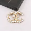 20style Brand Designer Double Letter Brooches Women Men Luxury Elegant Luxury Pearl Diamond Brooch Suit Pin Fashion High Quality Jewelry Accessories