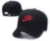 Wysokiej jakości czapki uliczne Baseball Hats Mens damskie czapki sportowe 22 kolory naprzód czapka moda moda designer regulacyjny litera hak hak n7