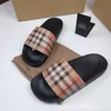 Slipper Burs Designer Shoes Slides Women's Shoes Soft Sole Beach Herr Sandaler Sandaler Sandaler Sandaler