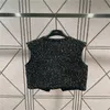 23 FW Women Sweaters Knits Designer Tops With Letter Brosch Runway Brand Designer Crop Top Shirt High End Elasticity Button Short Cardigan Outwear Jackets Väst