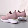 Geklede Schoenen Hot Selling Casual Sneakers voor Dames In Lente 2023 Nieuwe Stijl met Hoge Binnenhoogte Dikke Zolen en Ademende Schoenen Dames L230717