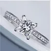 CloseWhole - Tamanho 4-11 Corte princesa Topázio de 1 ct Jóias de luxo Simulação de diamantes Pedras preciosas Aliança de noivado Finger240D