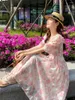 Lässige Kleider Rosa fragmentiertes Blumenkleid 2023 Sommer Damen Französische Fee Hohe Taille Schulterfrei Super Break Long