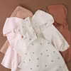 Presentuppsättningar Pure Cotton Baby Handduk Solid Color Muslin Hooded Bath Kids Born Swim Beach Bathrobe Quick Dry Facecloth Stuff 230718