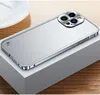 Luxuriöse Designer-Metallrahmen-Linsenschutzkappe, Aluminium-Handyhülle für iPhone 15, 11, 14, 13, 12 Pro Max plus 14Pro Mini, 13 Mini, 12 Mini, matte, durchscheinende Abdeckung