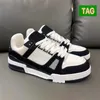 Nya designerskor logotyp präglad tränare sneaker vit svart himmel blå grön denim rosa röda lyxys mens casual sneakers låga plattform kvinnors tränare 36-45 euro