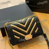 Knitting V-Stitch Flap Women Shoulder Bag Leather Stitching Classic Crossbody Bag Retro Portable Adjustable Chain Designer Bag Gold Hardware Handbag 25CM