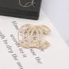 Women Designer Brand Letter Brooches Gold Plated Inlay Crystal Rhinestone Jewelry Brooch Charm Pearl Pin Bride Wedding Cloth Winter