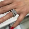 Anillos de boda 2pcs / set Princess Cut White Cubic Zirconia Conjunto de compromiso para mujeres Anillo plateado Regalo de aniversario 230718