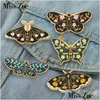 Pins Broschen Butterflys Moth Hard Emaille Pins Benutzerdefinierte Maiglöckchen Rebe Revers Abzeichen Schwarz Insekt Pflanze Schmuck Geschenk für Freunde Dhnpv