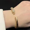 2023 personalità di tendenza di strada prepotente ghepardo Bracciale placcato oro 18 carati braccialetto leopardo designer di alta qualità Gioielli amanti del regalo festa di lusso amore