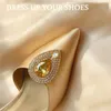 Accessori per parti di scarpe 2 fermagli per scarpe rimovibili fibbie per scarpe a forma di goccia d'acqua fibbie per scarpe in metallo con diamanti adatte per feste di matrimonio da donna 230718