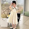 Девушка платья 2023 Ансибельные девушки для детей младенцы летние элегантные повседневные платья подростковой корейский ниша дизайн верхней одежды