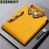 Polo masculino de luxo EOENKKY marca polo masculino com bordado de lapela camiseta de verão moda coreana versão casual roupas 230718