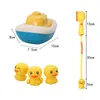 Sand Play Water Fun Baby Toy Electric Duck Bath Game Water Spray Floating Dusch Toy Bathtub Faucet Water Sprayer Duckling Toy Barn 1 till 3 år 230719