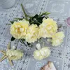 Dekorativa blommor 7 huvud flerskiktssimulering Daisy Flower Silk Artificial Chrysanthemum Diy Bouquet Home Wedding Flores Party Decoration