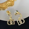 Lüks Tasarımcı Cazibe Küpe Kadın Moda Küpe Altın Düğün Takı Saplama Kulaklar Klasik Mücevherler Huggie Hoop Küpe 237193c