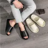 Épaisses glissements de concepteur de la maison Graffiti imprimé Graffiti Slippers Femme Flip Flops Unisexe Platform Chaussures Sandales extérieures