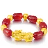 Vietnam vergoldet Pixiu Feng Shui Handkette rote Achat Perlen Armband Maskottchen glückliche Frauen Jewelry207t