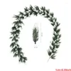 Decoratieve bloemen Kunstmatige Matsuba Leaf Garland Vines Rotan Greenery Wedding Party Decor