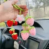 Interieur Decoraties 4 STUKS Handgemaakte Aardbeien En Bloem Auto Accessoires Spiegel Opknoping Charm Decor Fruit Tieners Interieur Achteruitkijkspiegel Decor x0718