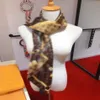 100% Silk Square Stijlvolle en elegante Lady Headscarf Classic Luxury Style hoogwaardige sjaal 90 90cm2595