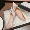 Chaussures habillées luxe perle soie Stiletto pompes femmes mariée mariage bout pointu talons hauts Sexy fête dames 2023