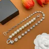 Designer-Perlen-Anhänger-Halskette für Damen, Diamant-Kettenhalsketten, Perlen-Strassstein-Schmuck, Damen-Schmuck, Halsreifen, Saiten-Halskette 237192C