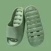 Nuevo tipo de pantuflas para mujer en el hogar de verano Interior Antideslizante Baño Ducha Pareja con suela gruesa Zapatilla con fugas y fresca Exterior Gris Verde Blanco Negro