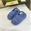 Sandali a forma piatta a forma di cavallo di lusso designer di lusso flop slip slip in gomma blu scuro