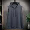 Canottiere da uomo Gilet da uomo a manica corta ad asciugatura rapida adatto per l'estate di gilet da palestra T-shirt grigio nero con cappuccio vestiti alla moda oversize 4XL 230718