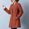 Femmes Trench Coats Moyen-Âge Personnes Âgées Manteau Simple Boutonnage Casual Mince Printemps Automne Veste Femme Coupe-Vent Grande Taille 6XL