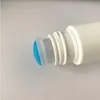 20G 20ML Leere weiße Plastikschwammapplikator-Flüssigkeitsflasche HDPE-Muskelschmerzmittelflaschen mit blauem Schwammkopf Ocsue