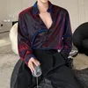 Niezwykłe koszule męskie Niezwykłe ubrania Zmienna płynna metal błyszcząca gradient koreański moda luźna w stylu klubu nocnego satynowy męski mens gładki