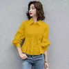 Kvinnor BLOUSES Spring Autumn Style Wild White Shirt Chic Design Oregelbundna Slim Women Korean Single Breasted Blaus Short Femnina Top