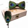 Bow Ties Jememgins الأصلي TIE TIE PEACOCK ريشة المصنوع يدويًا يدويًا بروش هدايا هدايا مجموعة حفل زفاف حزب الرجال