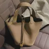 Bolso de mano con cierre para mujer, cesta Chaocai, moda Retro, Cubo de grano de Litchi suave, bolso coreano para madre 2023