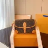 Luxurys Handbag Diane Bag Bag مصمم أزياء عالي الجودة حقائب كتف النساء.