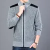 Maglioni da uomo Inverno Uomo Streetwear Giacca Cardigan causale Cappotto Cardigan lavorato a maglia Cerniera spessa Patchwork Maglione maschile Collo alla coreana Capispalla L230719