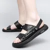 Cool 2024 5798 Sandals Slippers pour hommes Chaussures de plage pour hommes en cuir non glissant respirant deux utilise creux out