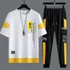 Tute da uomo Pantaloni da jogging da uomo Set da uomo Abbigliamento moda coreana Set T-shirt stampata Pantaloni cargo multitasche Set due pezzi Estate 230718