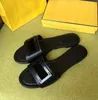 Luksusowe marki Modne Sandały Sandałowe dla kobiet buty płaskie F-Bageette Metalowe skórzane bagietki sandały w srebrnym brązu z pudełkiem 35-41