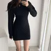 Casual Dresses Women 2023 Autumn Winter Korean Sexig bantning Rund Nacke Pullover Mönster Tröja Stickad klänning Kvinnlig mini Bas