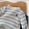 Pull Printemps École Style Garçon Enfants Pull Tricoté À Rayures Enfant Fille Broderie Ours À Manches Longues Tops Bébé Casual Pull Chemises HKD230719