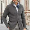 Pulls pour hommes chauds hommes pull manteau revers couleur unie manches longues poches simple boutonnage garder au chaud tricot décontracté épais hiver cardigan L230719