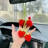 Interieur Decoraties 4 STUKS Handgemaakte Aardbeien En Bloem Auto Accessoires Spiegel Opknoping Charm Decor Fruit Tieners Interieur Achteruitkijkspiegel Decor x0718