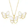 Collier Boucles D'oreilles Ensemble De Mode En Trois Dimensions Tempérament Papillon Cadeau Et Pour Les Filles En Acier Inoxydable Bijoux