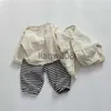 T-Shirts Kinder-Langarm-T-Shirt Frühling Herbst Neue koreanische Jungen- und Mädchen-Baby-Rundhalsausschnitt-feste beiläufige Baumwollbodenbildungs-Hemd WTB03 x0719