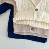 Pull Automne Bébé Unisexe Chandails Manteaux Enfant Enfants 3 Couleurs Tricoté Twist Vêtements Infantile Cardigan HKD230719