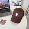 Gorra de cabeza grande con lengua de pato, cara pequeña, capota blanda, béisbol P versátil